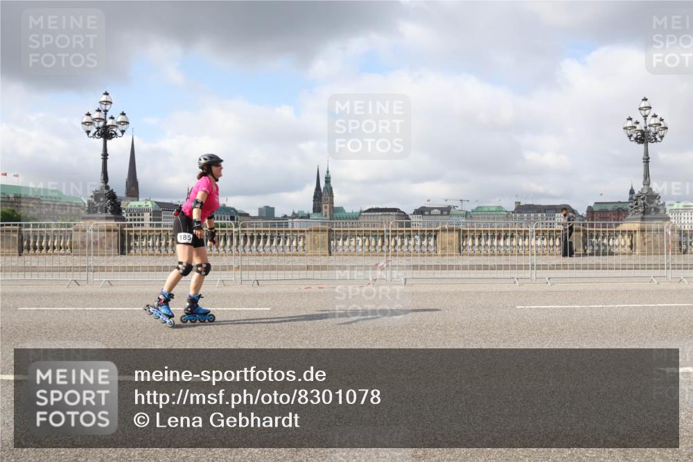 29.06.2025 - hella hamburg halbmarathon Lena Gebhardt http://msf.ph/oto/8301078 29.06.2025 09:06:39 Lombardsbrücke  meine-sportfotos.de