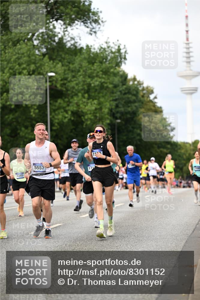 29.06.2025 - hella hamburg halbmarathon Dr. Thomas Lammeyer http://msf.ph/oto/8301152 29.06.2025 10:38:00 Kennedybrücke 1189, 1275, 1896, 2038, 2526, 2776, 2933, 3264, 3340, 3345, 3848, 4361, 4433, 4445, 4449, 4807, 4824, 4826, 5075, 5096, 5141, 5557, 5561, 5566, 5569, 5584, 5821, 5822, 5887, 6364, 6515, 6516, 6956, 7027, 7565, 7633, 7653, 7982, 8157, 8277, 8349, 8375, 8377, 8383, 8401, 8620, 9258, 9438, 9706, 9799, 9875, 9995, 10048, 10071, 10561, 10800, 11092, 11111, 11229, 11237, 11260 meine-sportfotos.de