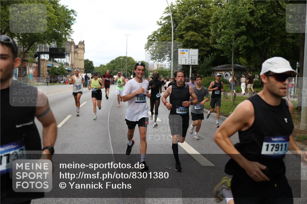 29.06.2025 - hella hamburg halbmarathon Yannick Fuchs http://msf.ph/oto/8301380 29.06.2025 10:37:31 20KM 1353, 1675, 1735, 2653, 4229, 4318, 5011, 5124, 5477, 7026, 7508, 7635, 9364, 9371, 9534, 10099, 10251, 11177, 12153, 12723, 12839, 13398, 13746, 13807, 14201, 14210, 14226, 14447, 14484, 14560, 14849, 15255, 15328, 15535, 15706, 15851, 15921, 16314, 16338, 17733, 17911, 18004, 18274, 18275, 18304, 18449, 18659, 18987, 19009, 19229 meine-sportfotos.de