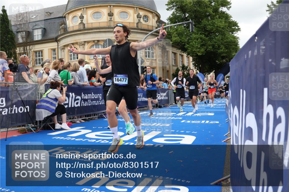 29.06.2025 - hella hamburg halbmarathon Strokosch-Dieckow http://msf.ph/oto/8301517 29.06.2025 10:53:57 Ziel 1151, 1706, 1815, 1870, 2432, 3096, 6356, 6374, 6481, 7395, 7918, 7973, 8394, 9032, 10891, 11499, 11789, 12379, 12413, 13032, 13869, 14026, 14175, 16477, 16538, 17348, 18308, 18418, 18831, 18879, 18915, 19177 meine-sportfotos.de