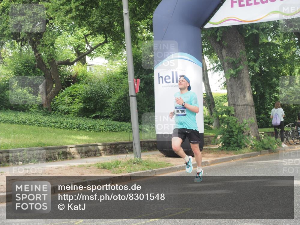 29.06.2025 - hella hamburg halbmarathon KatJ http://msf.ph/oto/8301548 29.06.2025 10:14:05 Zwischen KM18-KM19 7963 meine-sportfotos.de