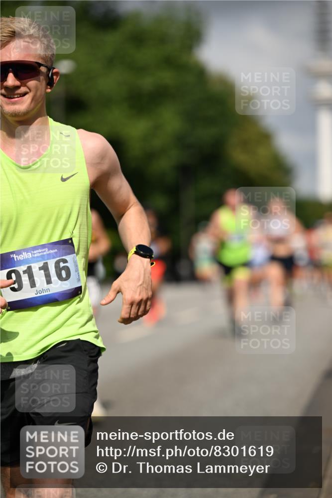 29.06.2025 - hella hamburg halbmarathon Dr. Thomas Lammeyer http://msf.ph/oto/8301619 29.06.2025 09:54:02 Kennedybrücke 1209, 1358, 1675, 1688, 1697, 1882, 2568, 2675, 2826, 3332, 3626, 4205, 4229, 4380, 4398, 4823, 5409, 5472, 5508, 5745, 6458, 6529, 6649, 6686, 6687, 7026, 8450, 8958, 9017, 9116, 9302, 9365, 10218, 10783, 10922, 11281, 11284, 11305, 11379 meine-sportfotos.de