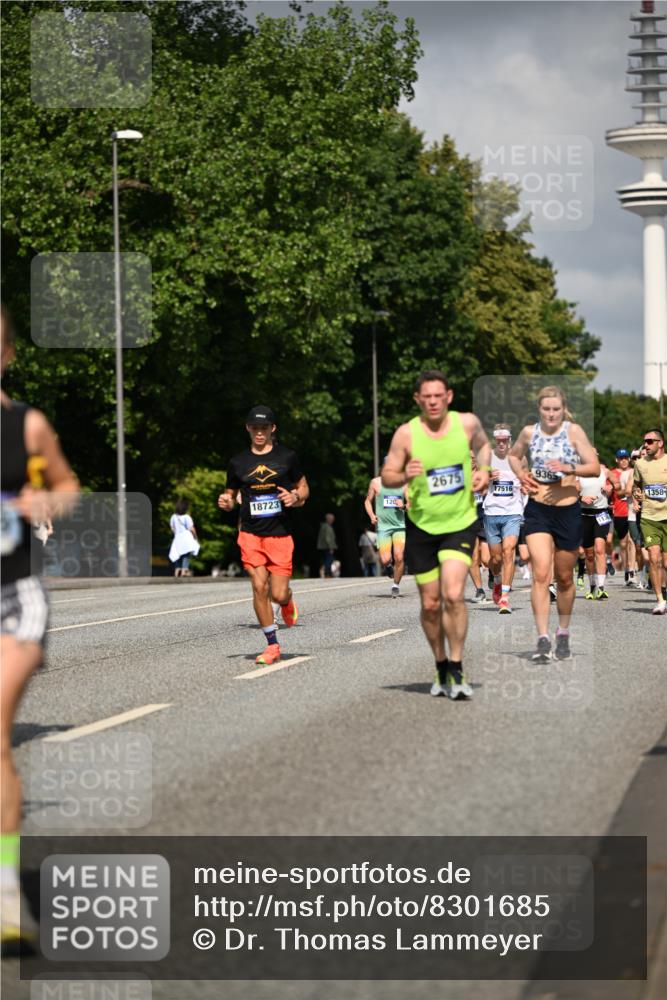 29.06.2025 - hella hamburg halbmarathon Dr. Thomas Lammeyer http://msf.ph/oto/8301685 29.06.2025 09:54:03 Kennedybrücke 1209, 1358, 1688, 1697, 1882, 2568, 2675, 2826, 3332, 3626, 4205, 4229, 4380, 4398, 4823, 5409, 5472, 5508, 5745, 6080, 6458, 6529, 6649, 6686, 6687, 7026, 7110, 8450, 8958, 9017, 9116, 9302, 9365, 10218, 10783, 10922, 11281, 11284, 11305, 11379 meine-sportfotos.de