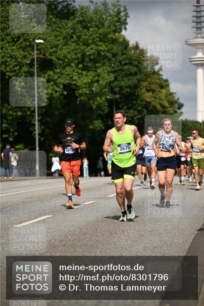 29.06.2025 - hella hamburg halbmarathon Dr. Thomas Lammeyer http://msf.ph/oto/8301796 29.06.2025 09:54:04 Kennedybrücke 1209, 1358, 1688, 1697, 1882, 2568, 2675, 2826, 3626, 4205, 4229, 4380, 4398, 4823, 5409, 5472, 5508, 5745, 6080, 6458, 6529, 6649, 6686, 6687, 7026, 7110, 8450, 8958, 9017, 9116, 9365, 10218, 10783, 10922, 11281, 11284, 11305, 11379 meine-sportfotos.de