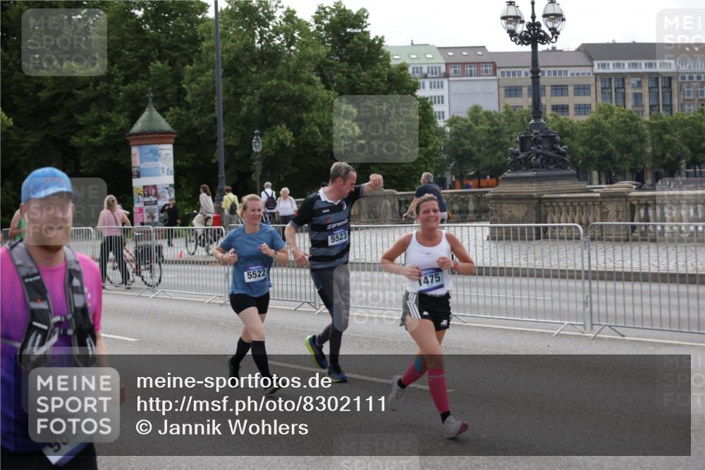 29.06.2025 - hella hamburg halbmarathon Jannik Wohlers http://msf.ph/oto/8302111 29.06.2025 10:37:21 Lombardsbrücke 1475, 1799, 1985, 2199, 2853, 3230, 3246, 3633, 5139, 5522, 5875, 6243, 6362, 7124, 7321, 7350, 7696, 8985, 9247, 9288, 9895, 10159, 10506, 10836, 10919, 11087, 11164, 11183, 11543, 11801, 11882, 11888, 12123, 12242, 12254, 12472, 12824, 13650, 14018, 15002, 15418, 15511, 16032, 16582, 16680, 16706, 17389, 17793, 17798, 18317, 18319 meine-sportfotos.de