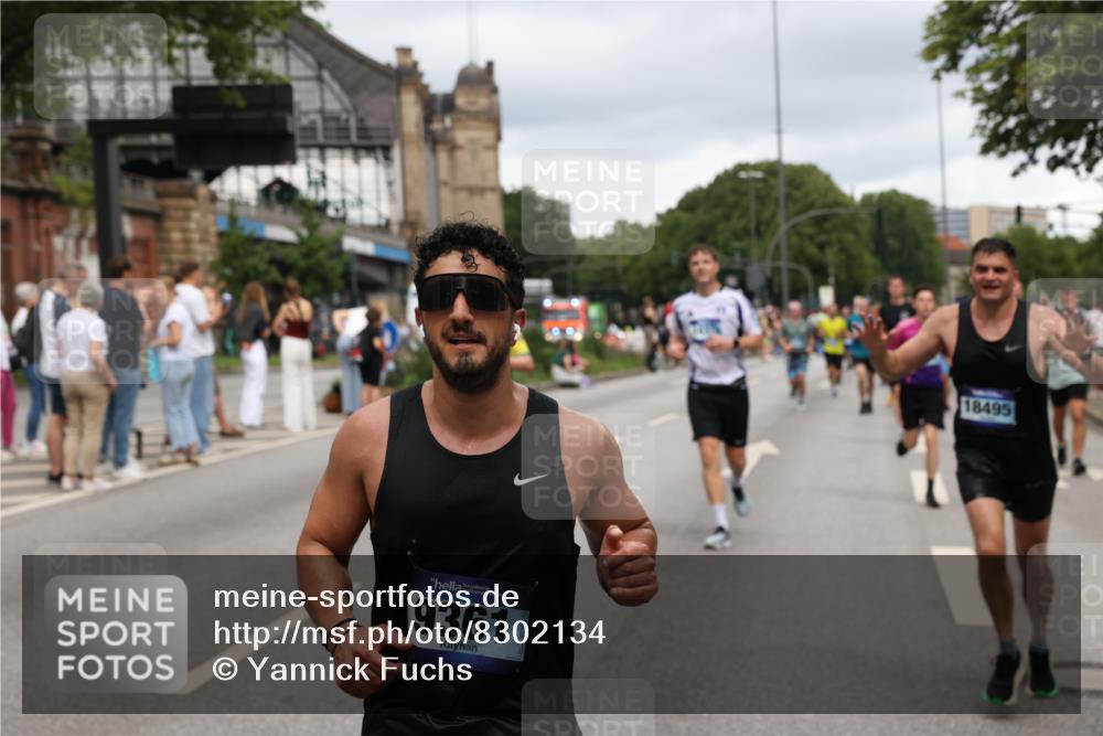 29.06.2025 - hella hamburg halbmarathon Yannick Fuchs http://msf.ph/oto/8302134 29.06.2025 10:49:57 20KM 1130, 1180, 1877, 2378, 2982, 3042, 3048, 4951, 5287, 5465, 5672, 5721, 6759, 7646, 7742, 8255, 8311, 8330, 8639, 8863, 9361, 9562, 9622, 11039, 11143, 11309, 11554, 11638, 12196, 12515, 12858, 13474, 14363, 14461, 15134, 15184, 16043, 16375, 16401, 16434, 16625, 16786, 17468, 17615, 18117, 18125, 18212, 18325, 18340, 18495, 18531, 18634, 18741, 18746, 18835, 18966, 19120, 19152 meine-sportfotos.de