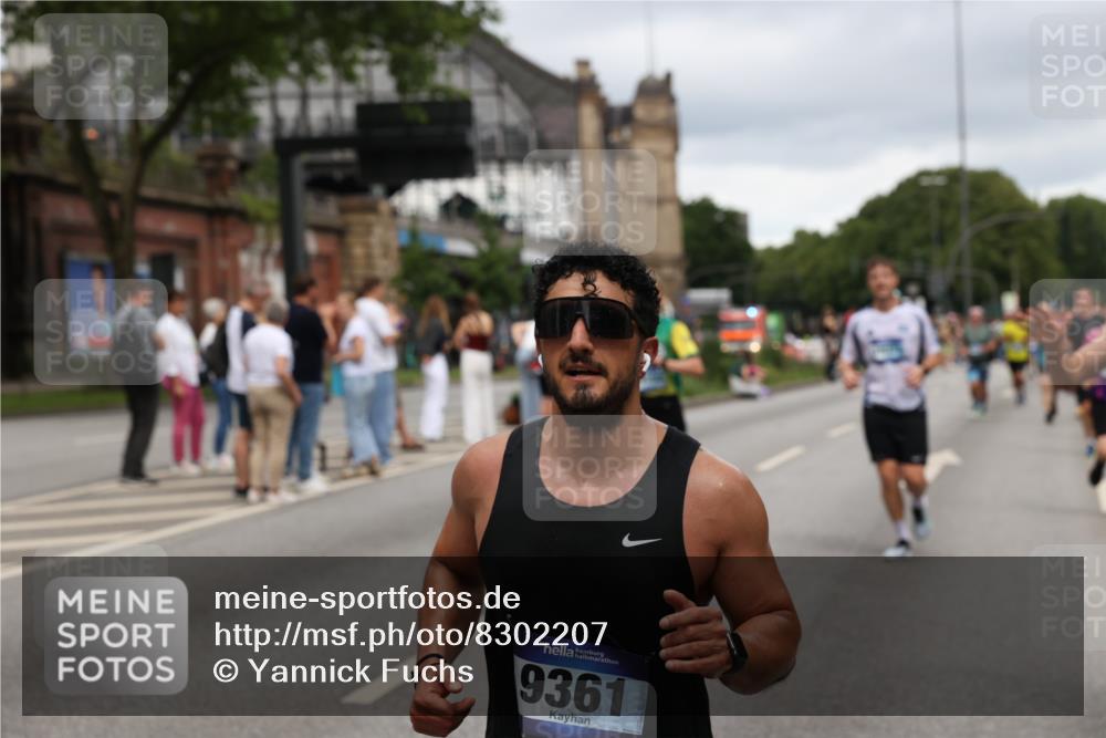 29.06.2025 - hella hamburg halbmarathon Yannick Fuchs http://msf.ph/oto/8302207 29.06.2025 10:49:58 20KM 1130, 1180, 1877, 2378, 2982, 3042, 3048, 4951, 5287, 5465, 5721, 5744, 6759, 7646, 7742, 8255, 8311, 8330, 8639, 8863, 9361, 9562, 9622, 11039, 11143, 11309, 11554, 11638, 12196, 12515, 12858, 13474, 14363, 14461, 15134, 16043, 16375, 16401, 16434, 16625, 16786, 17468, 17615, 18117, 18125, 18212, 18325, 18340, 18495, 18531, 18634, 18741, 18746, 18835, 18966, 19120, 19152 meine-sportfotos.de