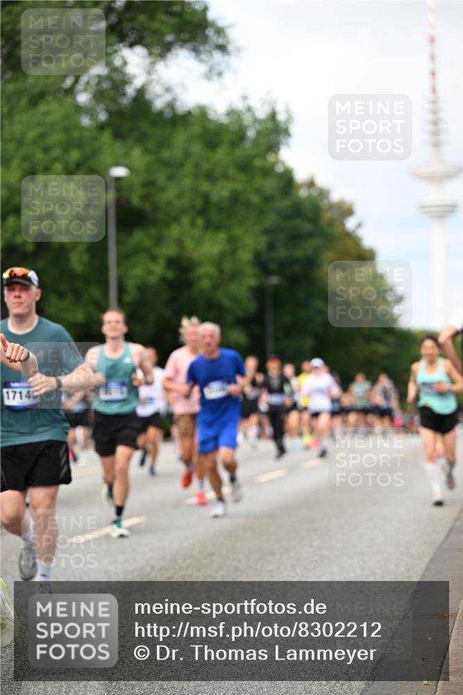 29.06.2025 - hella hamburg halbmarathon Dr. Thomas Lammeyer http://msf.ph/oto/8302212 29.06.2025 10:38:02 Kennedybrücke 1189, 1275, 1764, 1896, 2038, 2526, 2776, 2933, 3264, 3340, 3345, 3848, 4361, 4433, 4445, 4449, 4807, 4824, 4826, 5075, 5096, 5141, 5557, 5561, 5566, 5569, 5584, 5821, 5822, 5887, 6364, 6515, 6516, 6956, 7027, 7565, 7633, 7653, 7982, 8157, 8277, 8349, 8375, 8377, 8383, 8401, 8620, 9258, 9438, 9706, 9799, 9875, 9995, 10048, 10071, 10561, 10800, 11111, 11229, 11237, 11260 meine-sportfotos.de