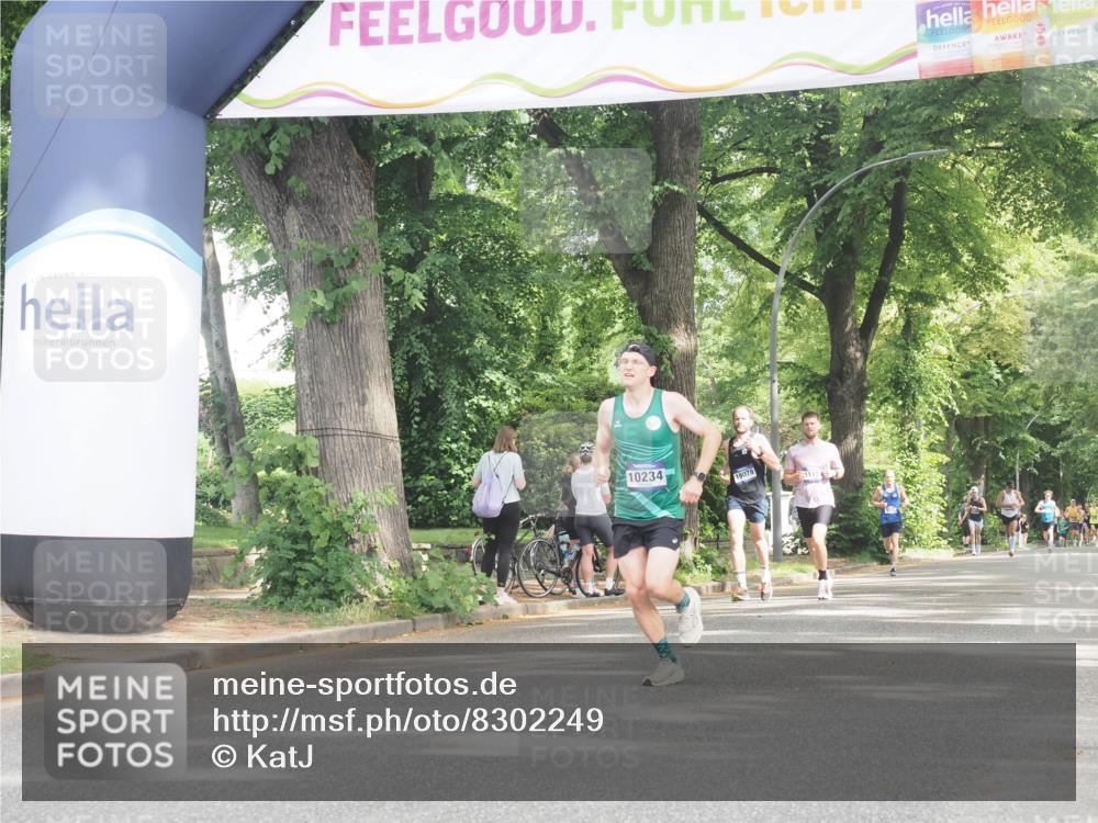 29.06.2025 - hella hamburg halbmarathon KatJ http://msf.ph/oto/8302249 29.06.2025 10:14:10 Zwischen KM18-KM19  meine-sportfotos.de