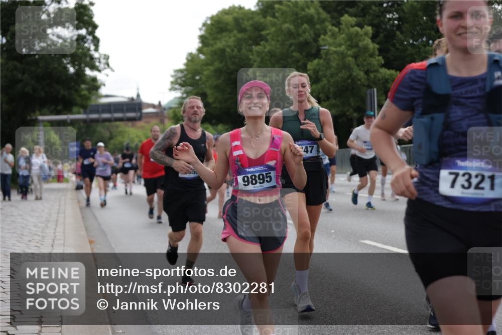 29.06.2025 - hella hamburg halbmarathon Jannik Wohlers http://msf.ph/oto/8302281 29.06.2025 10:37:24 Lombardsbrücke 1475, 1578, 1799, 1985, 2199, 2853, 3230, 3246, 5139, 5522, 5875, 6243, 6362, 7244, 7321, 7350, 7696, 8985, 9247, 9288, 9895, 10159, 10506, 10836, 11087, 11164, 11456, 11457, 11543, 11882, 12242, 12254, 12472, 12824, 13650, 14018, 15002, 15418, 15511, 16211, 16360, 16680, 17389, 17793, 17798, 18317, 18319 meine-sportfotos.de