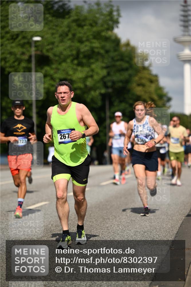 29.06.2025 - hella hamburg halbmarathon Dr. Thomas Lammeyer http://msf.ph/oto/8302397 29.06.2025 09:54:05 Kennedybrücke 1209, 1358, 1688, 1697, 1882, 2568, 2675, 2826, 3626, 4205, 4229, 4380, 4398, 4823, 5409, 5472, 5508, 5745, 6080, 6458, 6529, 6649, 6686, 6687, 7026, 7110, 8450, 8958, 9017, 9116, 9365, 10218, 10783, 10922, 11281, 11284, 11305, 11379 meine-sportfotos.de