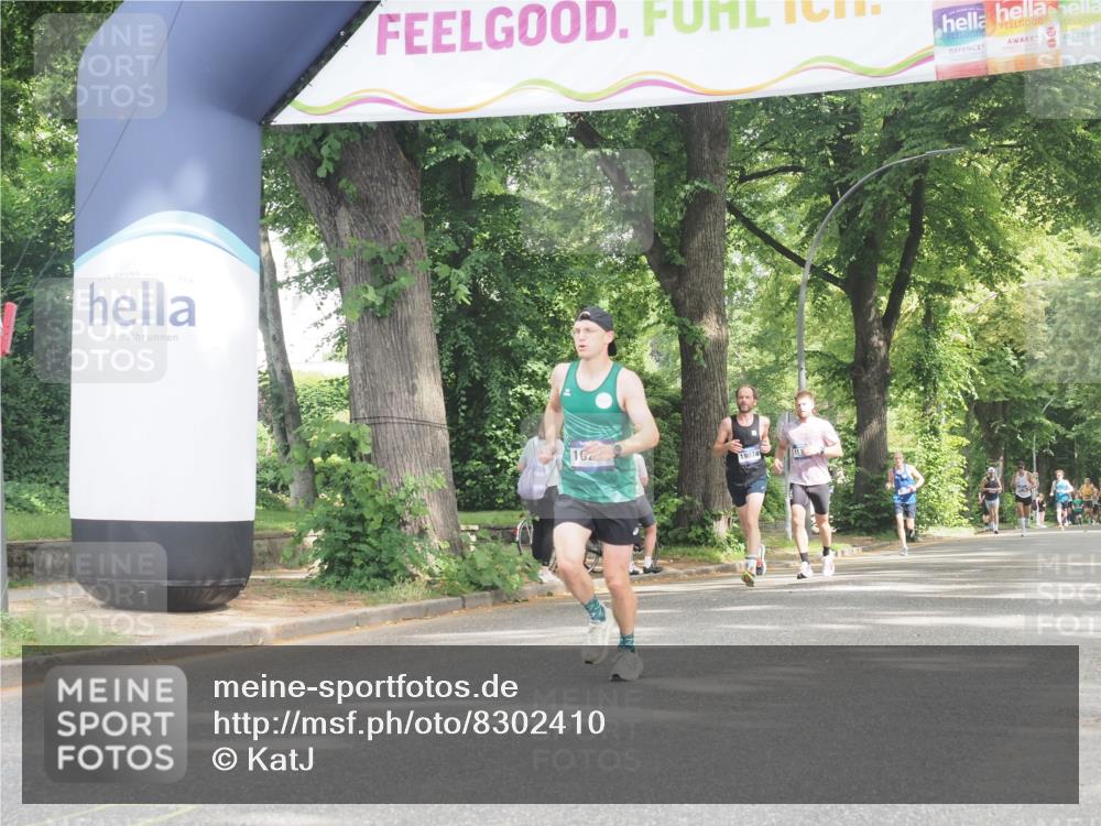 29.06.2025 - hella hamburg halbmarathon KatJ http://msf.ph/oto/8302410 29.06.2025 10:14:10 Zwischen KM18-KM19  meine-sportfotos.de