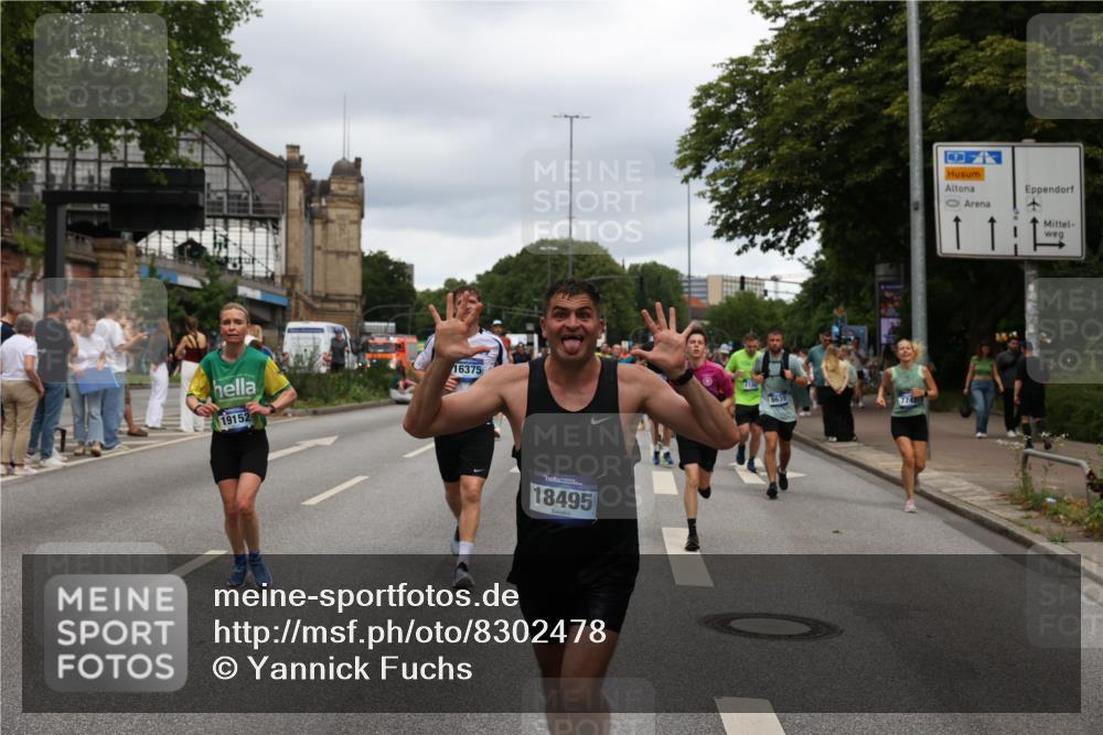29.06.2025 - hella hamburg halbmarathon Yannick Fuchs http://msf.ph/oto/8302478 29.06.2025 10:49:58 20KM 1130, 1180, 1877, 2378, 2982, 3042, 3048, 4951, 5287, 5465, 5721, 5744, 6759, 7646, 7742, 8255, 8311, 8330, 8639, 8863, 9361, 9562, 9622, 11039, 11143, 11309, 11554, 11638, 12196, 12515, 12858, 13474, 14363, 14461, 15134, 16043, 16375, 16401, 16434, 16625, 16786, 17468, 17615, 18117, 18125, 18212, 18325, 18340, 18495, 18531, 18634, 18741, 18746, 18835, 18966, 19120, 19152 meine-sportfotos.de