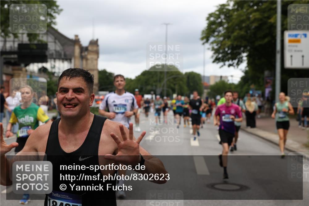 29.06.2025 - hella hamburg halbmarathon Yannick Fuchs http://msf.ph/oto/8302623 29.06.2025 10:49:59 20KM 1130, 1180, 1877, 2378, 2982, 3042, 3048, 4951, 5287, 5465, 5721, 5744, 6759, 7646, 7742, 8255, 8311, 8330, 8639, 8863, 9361, 9562, 9622, 11039, 11143, 11309, 11554, 11638, 12196, 12515, 12858, 13474, 14363, 14461, 15134, 16043, 16375, 16401, 16434, 16625, 16786, 17468, 17615, 18117, 18125, 18212, 18325, 18340, 18495, 18531, 18634, 18746, 18835, 18966, 19120, 19152 meine-sportfotos.de