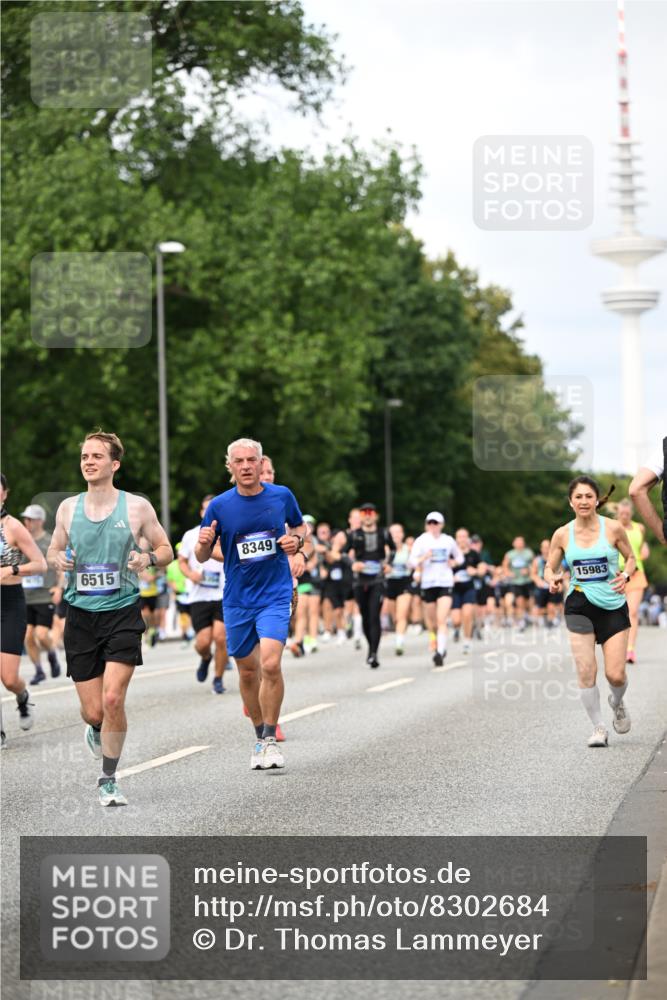 29.06.2025 - hella hamburg halbmarathon Dr. Thomas Lammeyer http://msf.ph/oto/8302684 29.06.2025 10:38:03 Kennedybrücke 1189, 1275, 1764, 1896, 2038, 2526, 2776, 2933, 3264, 3340, 3345, 3848, 4361, 4433, 4445, 4449, 4807, 4824, 4826, 5075, 5096, 5141, 5557, 5561, 5566, 5569, 5691, 5821, 5822, 5887, 6364, 6515, 6516, 6956, 7027, 7565, 7633, 7653, 7982, 8157, 8277, 8349, 8375, 8377, 8383, 8401, 8620, 9258, 9438, 9706, 9799, 9875, 9995, 10048, 10071, 10561, 10800, 11111, 11229, 11237, 11260, 11338 meine-sportfotos.de