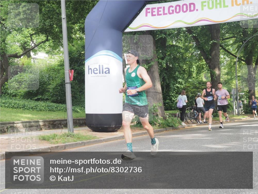 29.06.2025 - hella hamburg halbmarathon KatJ http://msf.ph/oto/8302736 29.06.2025 10:14:11 Zwischen KM18-KM19  meine-sportfotos.de