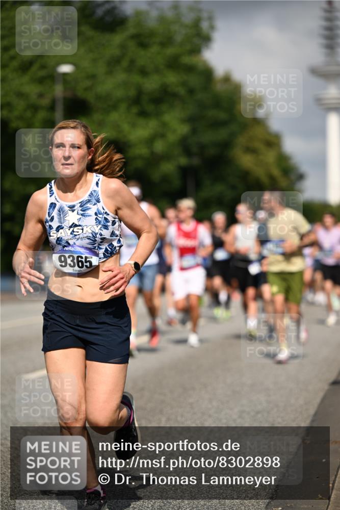 29.06.2025 - hella hamburg halbmarathon Dr. Thomas Lammeyer http://msf.ph/oto/8302898 29.06.2025 09:54:08 Kennedybrücke 1209, 1358, 1688, 1697, 1882, 2546, 2675, 3626, 4205, 4229, 4380, 4398, 4823, 4893, 5026, 5472, 5508, 5745, 5752, 5916, 6080, 6458, 6649, 6686, 6687, 7026, 7110, 8091, 8450, 8958, 9116, 9365, 10064, 10218, 10783, 10922, 11281, 11284, 11305, 11379 meine-sportfotos.de