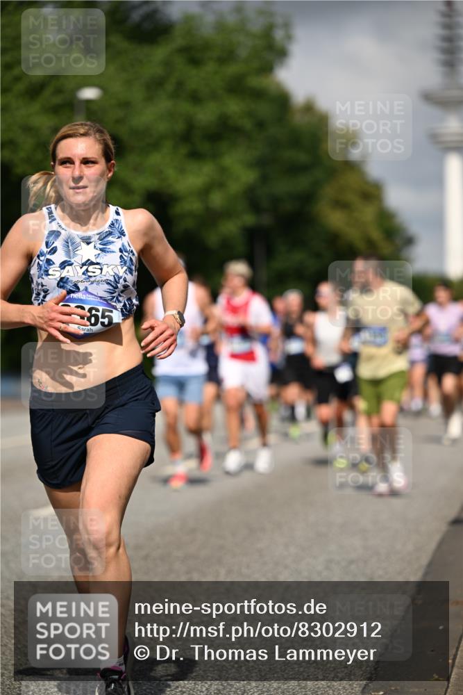 29.06.2025 - hella hamburg halbmarathon Dr. Thomas Lammeyer http://msf.ph/oto/8302912 29.06.2025 09:54:08 Kennedybrücke 1209, 1358, 1688, 1697, 1882, 2546, 2675, 3626, 4205, 4229, 4380, 4398, 4823, 4893, 5026, 5472, 5508, 5745, 5752, 5916, 6080, 6458, 6649, 6686, 6687, 7026, 7110, 8091, 8450, 8958, 9116, 9365, 10064, 10218, 10783, 10922, 11281, 11284, 11305, 11379 meine-sportfotos.de