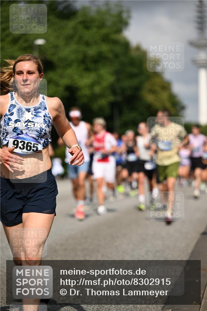 29.06.2025 - hella hamburg halbmarathon Dr. Thomas Lammeyer http://msf.ph/oto/8302915 29.06.2025 09:54:08 Kennedybrücke 1209, 1358, 1688, 1697, 1882, 2546, 2675, 3626, 4205, 4229, 4380, 4398, 4823, 4893, 5026, 5472, 5508, 5745, 5752, 5916, 6080, 6458, 6649, 6686, 6687, 7026, 7110, 8091, 8450, 8958, 9116, 9365, 10064, 10218, 10783, 10922, 11281, 11284, 11305, 11379 meine-sportfotos.de