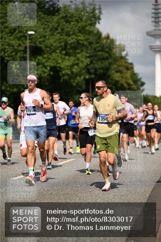 29.06.2025 - hella hamburg halbmarathon Dr. Thomas Lammeyer http://msf.ph/oto/8303017 29.06.2025 09:54:09 Kennedybrücke 1209, 1358, 1688, 1697, 1882, 2546, 2675, 3626, 4205, 4229, 4380, 4398, 4893, 5026, 5472, 5508, 5745, 5752, 5916, 6080, 6649, 6686, 6687, 7026, 7110, 8091, 8574, 8958, 9116, 9365, 10064, 10218, 10783, 10922, 11281, 11284, 11305 meine-sportfotos.de