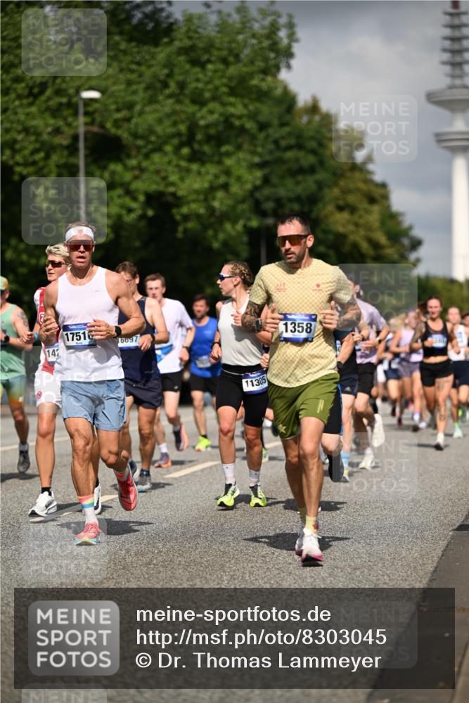 29.06.2025 - hella hamburg halbmarathon Dr. Thomas Lammeyer http://msf.ph/oto/8303045 29.06.2025 09:54:09 Kennedybrücke 1209, 1358, 1688, 1697, 1882, 2546, 2675, 3626, 4205, 4229, 4380, 4398, 4893, 5026, 5472, 5508, 5745, 5752, 5916, 6080, 6649, 6686, 6687, 7026, 7110, 8091, 8574, 8958, 9116, 9365, 10064, 10218, 10783, 10922, 11281, 11284, 11305 meine-sportfotos.de