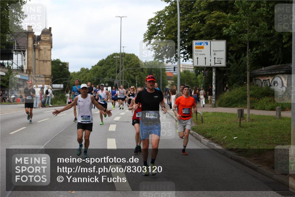 29.06.2025 - hella hamburg halbmarathon Yannick Fuchs http://msf.ph/oto/8303120 29.06.2025 10:37:47 20KM 3109, 3116, 3124, 3697, 3928, 4080, 4229, 4318, 6495, 7026, 7508, 7635, 8664, 9114, 10099, 10237, 10251, 10493, 11177, 11778, 12153, 12623, 12657, 12723, 12776, 13398, 13746, 13807, 14201, 14210, 14484, 14849, 15706, 15921, 16314, 16338, 16997, 17391, 17403, 18274, 18449, 19009, 19038, 19051, 19229 meine-sportfotos.de