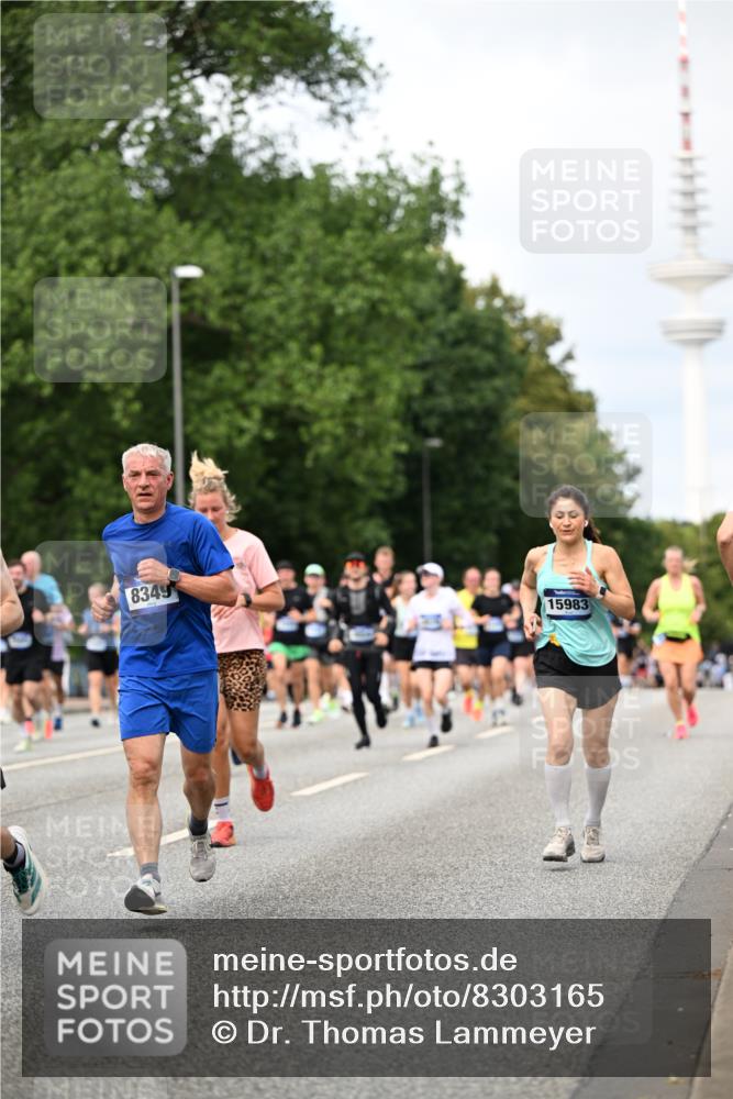 29.06.2025 - hella hamburg halbmarathon Dr. Thomas Lammeyer http://msf.ph/oto/8303165 29.06.2025 10:38:04 Kennedybrücke 1189, 1275, 1764, 1896, 2038, 2526, 2776, 2933, 3264, 3340, 3345, 3848, 4433, 4445, 4449, 4807, 4824, 4826, 5096, 5141, 5557, 5561, 5566, 5569, 5691, 5821, 5822, 5887, 6364, 6515, 6516, 6956, 7027, 7565, 7633, 7653, 7982, 8157, 8277, 8349, 8375, 8377, 8383, 8401, 8620, 9258, 9438, 9875, 9995, 10048, 10071, 10561, 10800, 11111, 11229, 11237, 11260, 11338 meine-sportfotos.de