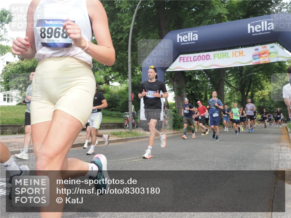 29.06.2025 - hella hamburg halbmarathon KatJ http://msf.ph/oto/8303180 29.06.2025 10:43:32 Zwischen KM18-KM19 1130, 1485, 2083, 2250, 2741, 2996, 4813, 5492, 7547 meine-sportfotos.de