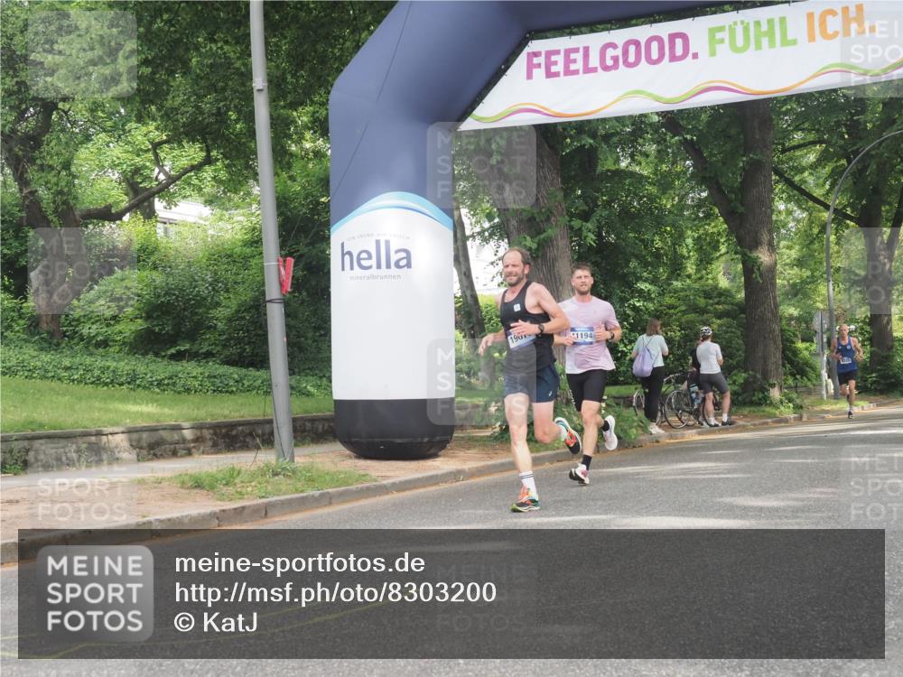 29.06.2025 - hella hamburg halbmarathon KatJ http://msf.ph/oto/8303200 29.06.2025 10:14:12 Zwischen KM18-KM19  meine-sportfotos.de