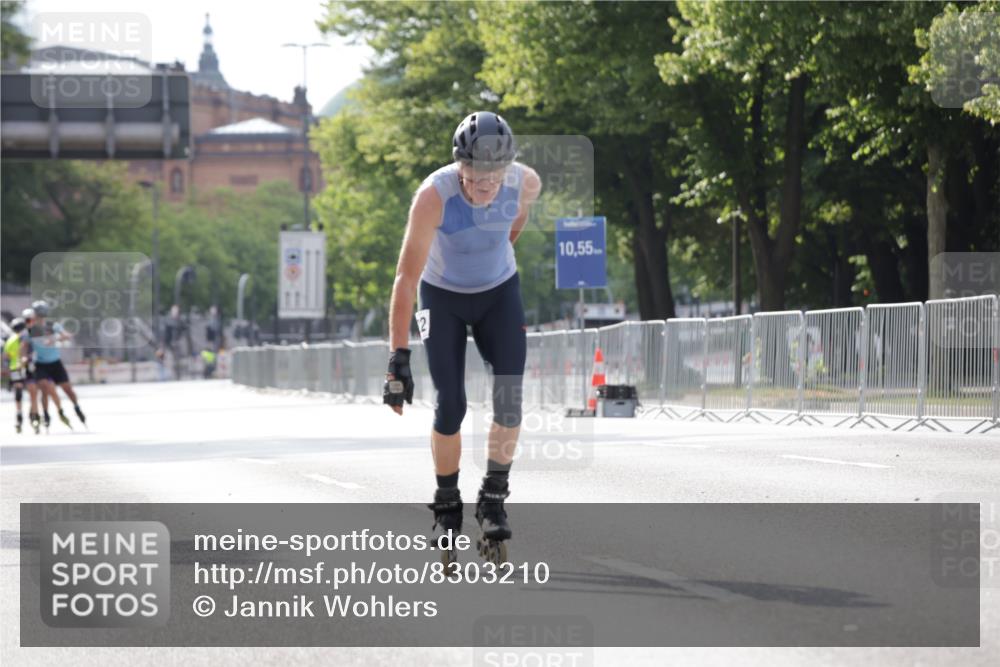 29.06.2025 - hella hamburg halbmarathon Jannik Wohlers http://msf.ph/oto/8303210 29.06.2025 08:57:00 Lombardsbrücke  meine-sportfotos.de