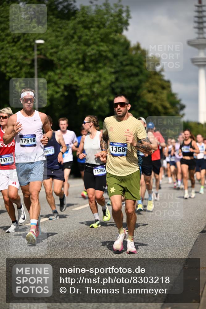 29.06.2025 - hella hamburg halbmarathon Dr. Thomas Lammeyer http://msf.ph/oto/8303218 29.06.2025 09:54:10 Kennedybrücke 1209, 1358, 1688, 1697, 1882, 2546, 2675, 3626, 4205, 4229, 4380, 4398, 4893, 5026, 5472, 5506, 5508, 5745, 5752, 5916, 6080, 6429, 6649, 6686, 6687, 7026, 7110, 8091, 8574, 8958, 9116, 9365, 10064, 10218, 10783, 10922, 11281, 11284, 11305 meine-sportfotos.de