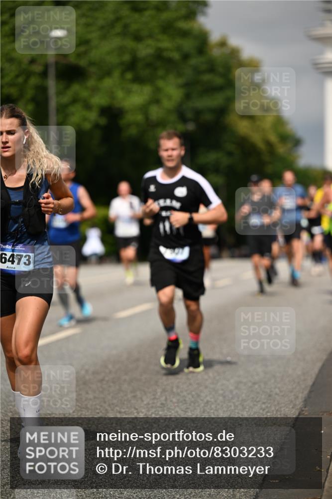 29.06.2025 - hella hamburg halbmarathon Dr. Thomas Lammeyer http://msf.ph/oto/8303233 29.06.2025 10:16:28 Kennedybrücke 1249, 1610, 1785, 1850, 1851, 2963, 2964, 3182, 3248, 3262, 3363, 4453, 4532, 5150, 5166, 5176, 6822, 6871, 7014, 7907, 8917, 8971, 9428, 9705, 10067, 10402, 10409, 10685, 11025 meine-sportfotos.de