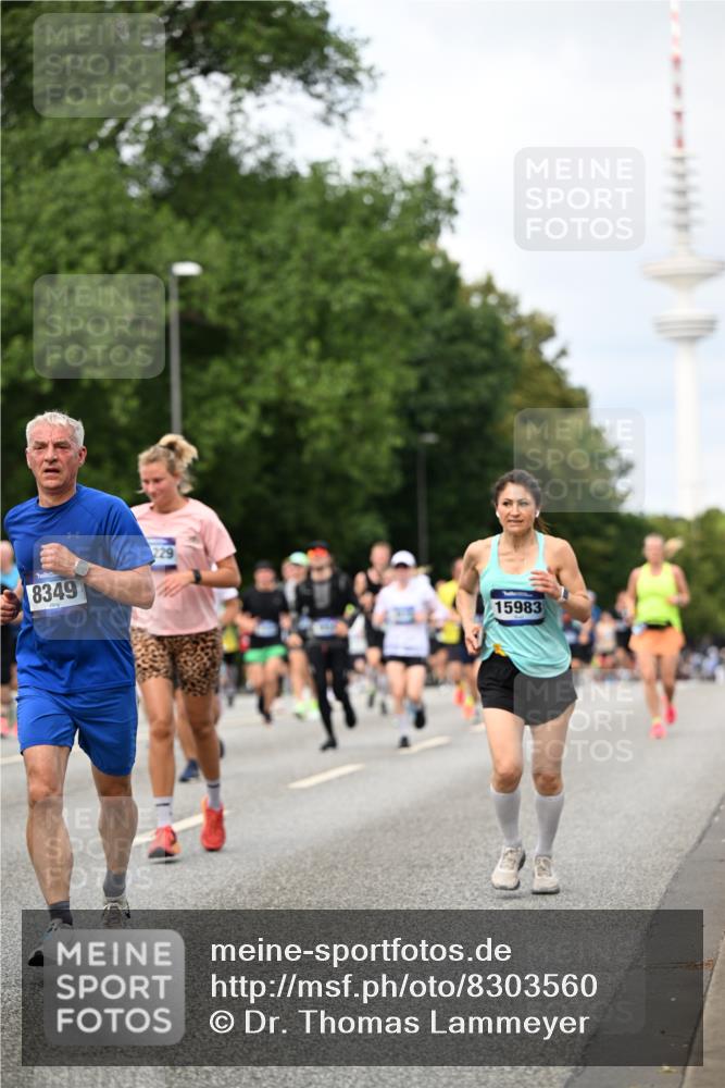 29.06.2025 - hella hamburg halbmarathon Dr. Thomas Lammeyer http://msf.ph/oto/8303560 29.06.2025 10:38:05 Kennedybrücke 1189, 1275, 1764, 1896, 2038, 2526, 2933, 3264, 3340, 3345, 3848, 4433, 4445, 4449, 4807, 4824, 4826, 5096, 5141, 5557, 5561, 5566, 5569, 5691, 5821, 5822, 5887, 6364, 6515, 6516, 6956, 7027, 7565, 7633, 7653, 7982, 8157, 8277, 8349, 8375, 8377, 8383, 8401, 8620, 9258, 9438, 9875, 9995, 10048, 10071, 10561, 10564, 10800, 11111, 11229, 11237, 11338 meine-sportfotos.de