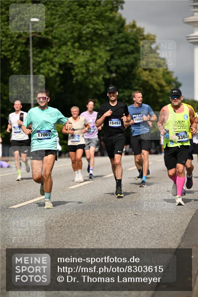 29.06.2025 - hella hamburg halbmarathon Dr. Thomas Lammeyer http://msf.ph/oto/8303615 29.06.2025 10:16:32 Kennedybrücke 1249, 1610, 1785, 1850, 1851, 2531, 2942, 2963, 2964, 3182, 3248, 3363, 4453, 4532, 5150, 5166, 5176, 6822, 7014, 7907, 8405, 8917, 8971, 9428, 9705, 10067, 10402, 10409, 10685, 11025 meine-sportfotos.de