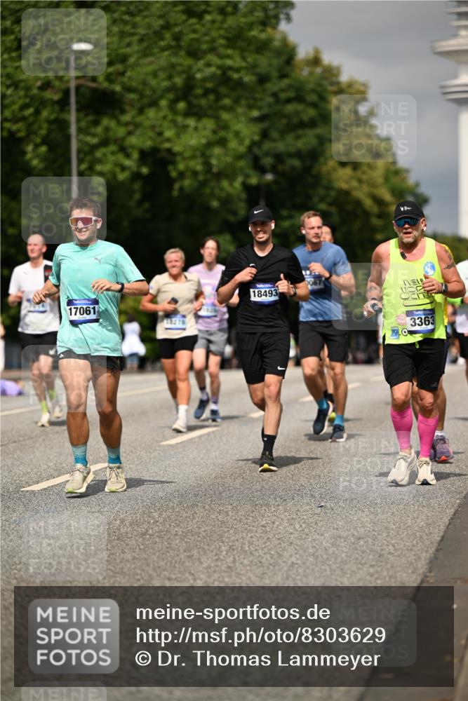 29.06.2025 - hella hamburg halbmarathon Dr. Thomas Lammeyer http://msf.ph/oto/8303629 29.06.2025 10:16:32 Kennedybrücke 1249, 1610, 1785, 1850, 1851, 2531, 2942, 2963, 2964, 3182, 3248, 3363, 4453, 4532, 5150, 5166, 5176, 6822, 7014, 7907, 8405, 8917, 8971, 9428, 9705, 10067, 10402, 10409, 10685, 11025 meine-sportfotos.de
