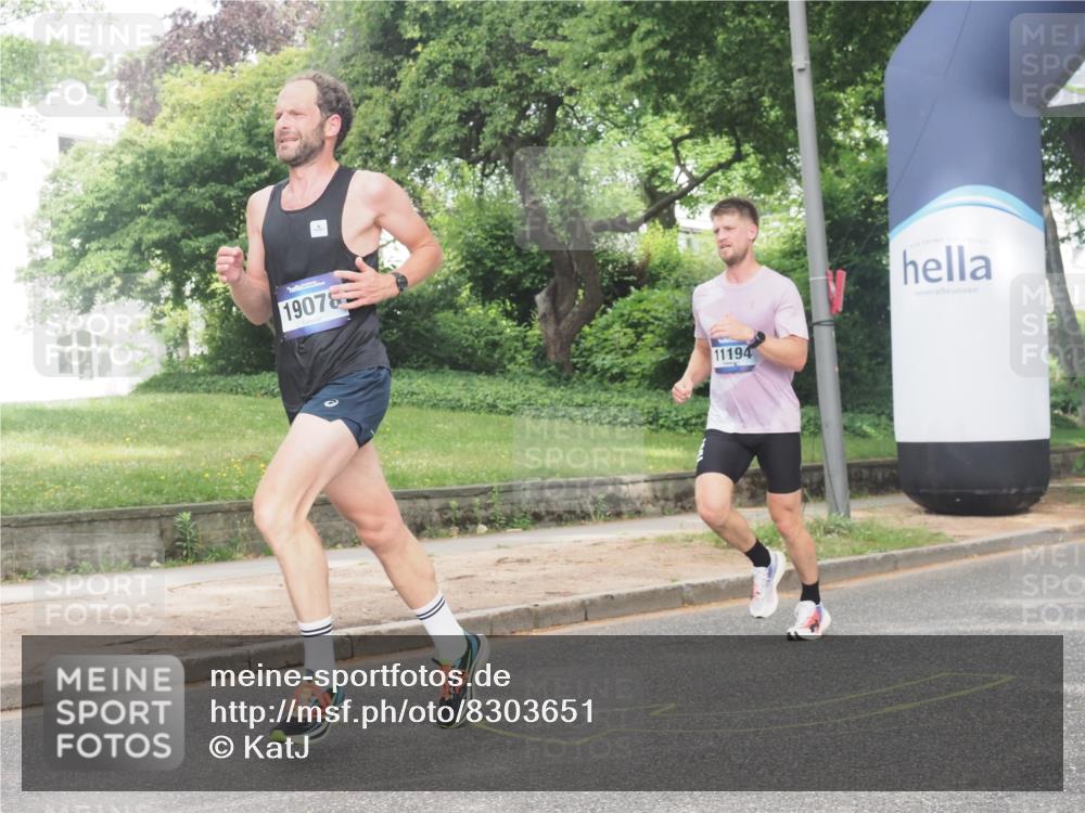 29.06.2025 - hella hamburg halbmarathon KatJ http://msf.ph/oto/8303651 29.06.2025 10:14:14 Zwischen KM18-KM19  meine-sportfotos.de
