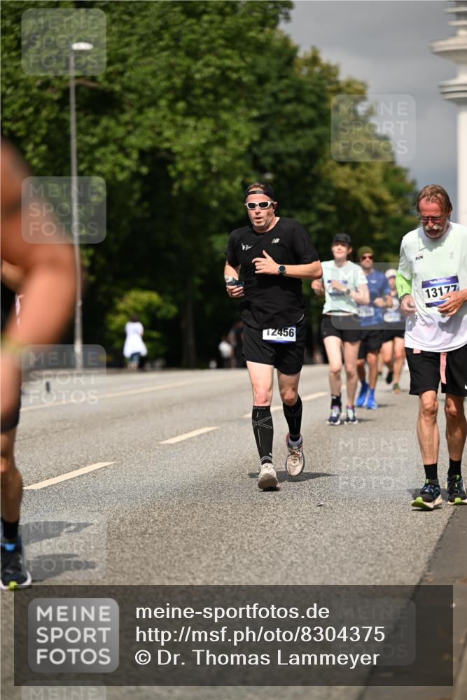 29.06.2025 - hella hamburg halbmarathon Dr. Thomas Lammeyer http://msf.ph/oto/8304375 29.06.2025 10:16:37 Kennedybrücke 1610, 1785, 2531, 2942, 3360, 3363, 4532, 5150, 6489, 7014, 7907, 8398, 8405, 8917, 9428, 9705, 10067, 10402, 10409, 11025 meine-sportfotos.de
