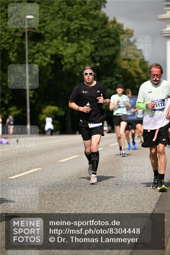 29.06.2025 - hella hamburg halbmarathon Dr. Thomas Lammeyer http://msf.ph/oto/8304448 29.06.2025 10:16:37 Kennedybrücke 1610, 1785, 2531, 2942, 3360, 3363, 4532, 5150, 6489, 7014, 7907, 8398, 8405, 8917, 9428, 9705, 10067, 10402, 10409, 11025 meine-sportfotos.de