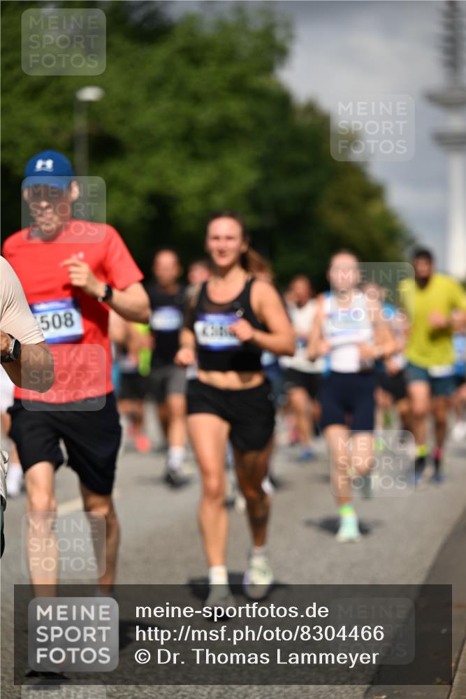29.06.2025 - hella hamburg halbmarathon Dr. Thomas Lammeyer http://msf.ph/oto/8304466 29.06.2025 09:54:15 Kennedybrücke 1209, 1358, 1697, 1882, 2546, 2675, 3626, 4205, 4229, 4380, 4893, 5026, 5472, 5506, 5508, 5745, 5752, 5916, 6080, 6429, 6686, 6687, 7026, 7110, 8091, 8574, 8958, 9365, 10064, 10783, 11281, 11284, 11305 meine-sportfotos.de