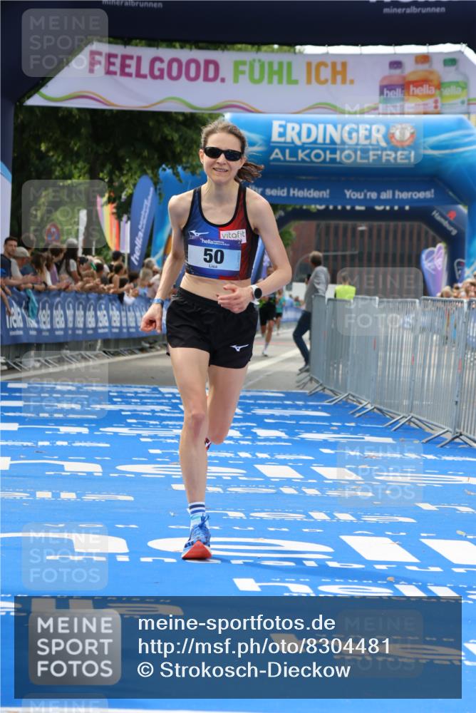 29.06.2025 - hella hamburg halbmarathon Strokosch-Dieckow http://msf.ph/oto/8304481 29.06.2025 10:16:09 Ziel 50 meine-sportfotos.de