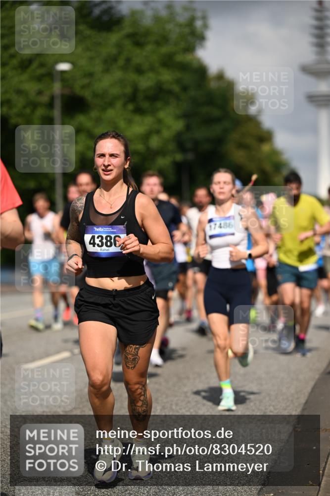 29.06.2025 - hella hamburg halbmarathon Dr. Thomas Lammeyer http://msf.ph/oto/8304520 29.06.2025 09:54:15 Kennedybrücke 1209, 1358, 1697, 1882, 2546, 2675, 3626, 4205, 4229, 4380, 4893, 5026, 5472, 5506, 5508, 5745, 5752, 5916, 6080, 6429, 6686, 6687, 7026, 7110, 8091, 8574, 8958, 9365, 10064, 10783, 11281, 11284, 11305 meine-sportfotos.de