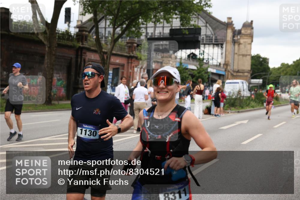 29.06.2025 - hella hamburg halbmarathon Yannick Fuchs http://msf.ph/oto/8304521 29.06.2025 10:50:08 20KM 1130, 1180, 1877, 2378, 2982, 3042, 3048, 4594, 4813, 4951, 5287, 5465, 5721, 5744, 6759, 7037, 7547, 7646, 7742, 8311, 8330, 8639, 8863, 8968, 8996, 9246, 9622, 9903, 10084, 11143, 11309, 11554, 11638, 11870, 12515, 12858, 14363, 14461, 15134, 16008, 16009, 16043, 16375, 16434, 16620, 16625, 17468, 17660, 18117, 18125, 18325, 18340, 18495, 18531, 18634, 18867, 18966, 19152 meine-sportfotos.de