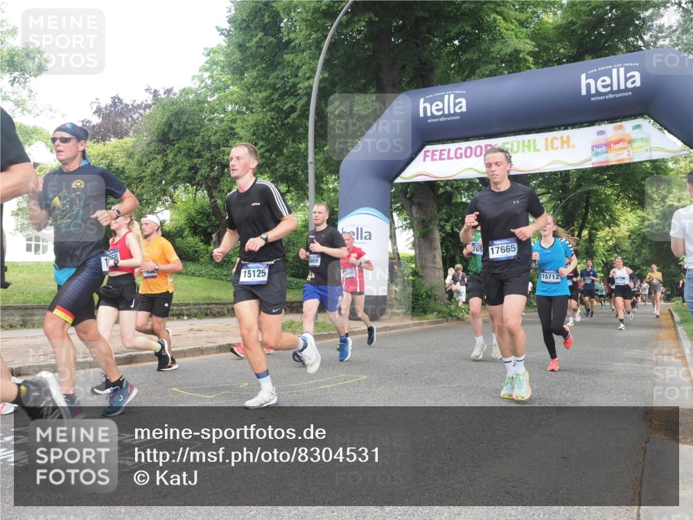 29.06.2025 - hella hamburg halbmarathon KatJ http://msf.ph/oto/8304531 29.06.2025 10:43:40 Zwischen KM18-KM19 1130, 1485, 6272, 6399, 7659, 8669 meine-sportfotos.de