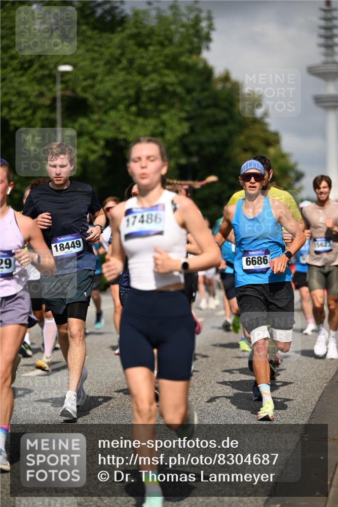 29.06.2025 - hella hamburg halbmarathon Dr. Thomas Lammeyer http://msf.ph/oto/8304687 29.06.2025 09:54:17 Kennedybrücke 1209, 1358, 1441, 1697, 2546, 2675, 3056, 3626, 4205, 4229, 4380, 4893, 5026, 5472, 5506, 5508, 5752, 5916, 6080, 6429, 6686, 6687, 7026, 7110, 8091, 8574, 8958, 9365, 10064, 10783, 11281, 11284, 11305 meine-sportfotos.de