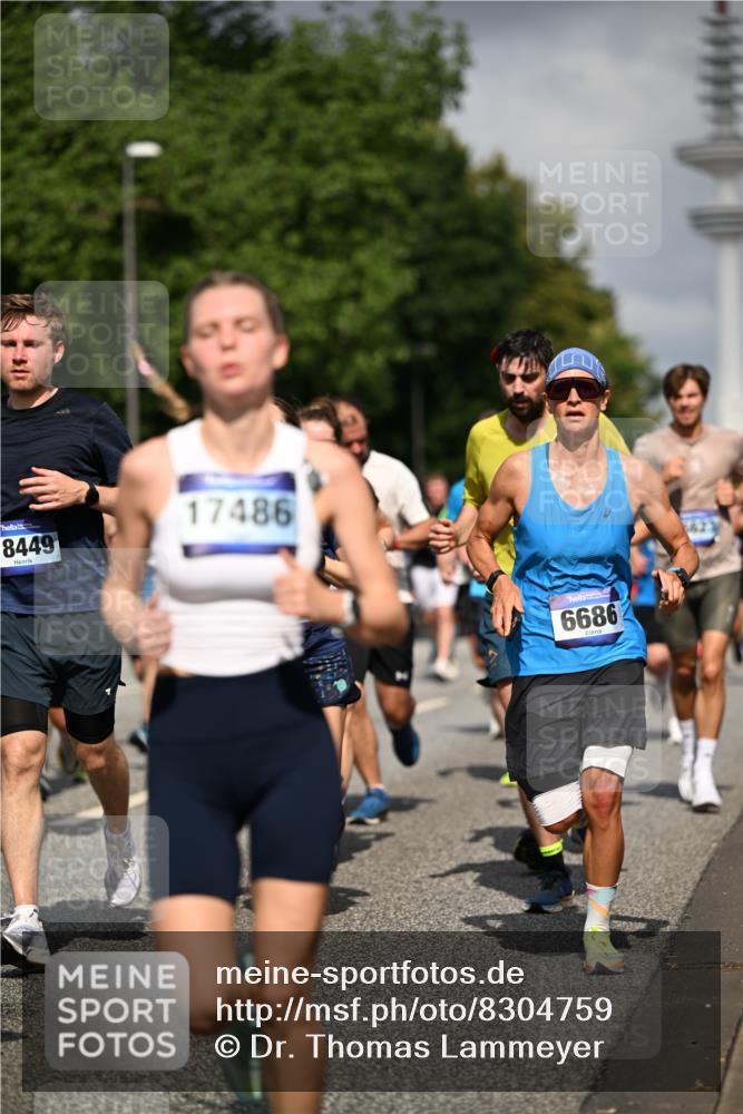 29.06.2025 - hella hamburg halbmarathon Dr. Thomas Lammeyer http://msf.ph/oto/8304759 29.06.2025 09:54:17 Kennedybrücke 1209, 1358, 1441, 1697, 2546, 2675, 3056, 3626, 4205, 4229, 4380, 4893, 5026, 5472, 5506, 5508, 5752, 5916, 6080, 6429, 6686, 6687, 7026, 7110, 8091, 8574, 8958, 9365, 10064, 10783, 11281, 11284, 11305 meine-sportfotos.de