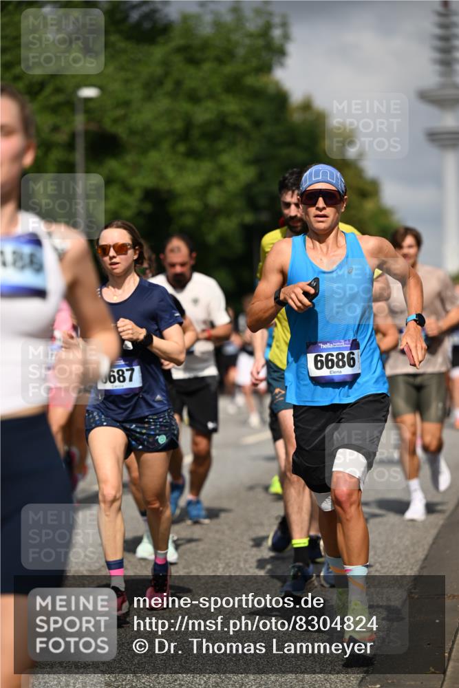 29.06.2025 - hella hamburg halbmarathon Dr. Thomas Lammeyer http://msf.ph/oto/8304824 29.06.2025 09:54:18 Kennedybrücke 1209, 1358, 1441, 1697, 2546, 2675, 3056, 3626, 4205, 4229, 4380, 4893, 5026, 5472, 5506, 5508, 5752, 5916, 6080, 6429, 6686, 6687, 7026, 7110, 8091, 8574, 8958, 9365, 10064, 10783, 11281, 11284, 11305 meine-sportfotos.de