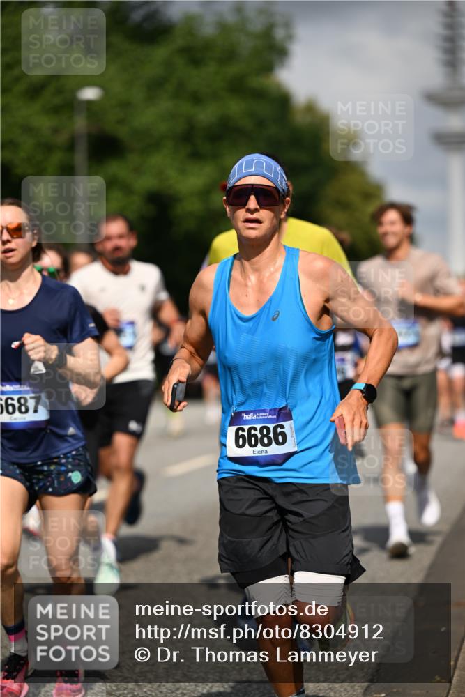 29.06.2025 - hella hamburg halbmarathon Dr. Thomas Lammeyer http://msf.ph/oto/8304912 29.06.2025 09:54:18 Kennedybrücke 1209, 1358, 1441, 1697, 2546, 2675, 3056, 3626, 4205, 4229, 4380, 4893, 5026, 5472, 5506, 5508, 5752, 5916, 6080, 6429, 6686, 6687, 7026, 7110, 8091, 8574, 8958, 9365, 10064, 10783, 11281, 11284, 11305 meine-sportfotos.de