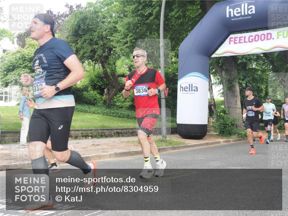 29.06.2025 - hella hamburg halbmarathon KatJ http://msf.ph/oto/8304959 29.06.2025 10:43:49 Zwischen KM18-KM19 1563, 1583, 3836, 4167, 5033, 6416, 7716, 8542, 8652 meine-sportfotos.de