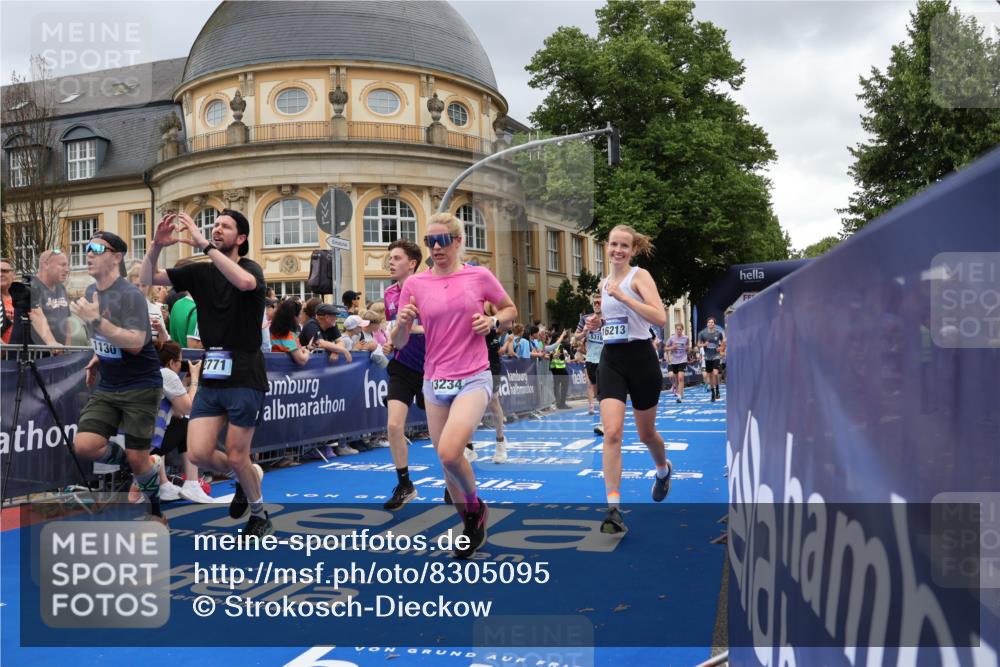 29.06.2025 - hella hamburg halbmarathon Strokosch-Dieckow http://msf.ph/oto/8305095 29.06.2025 10:55:28 Ziel 1130, 2252, 2771, 3037, 4189, 4951, 5287, 5319, 6591, 6938, 8487, 8573, 11554, 11568, 12196, 12544, 12584, 13234, 13236, 13267, 14036, 14592, 16110, 16213, 16334, 16609, 16985, 17603, 17615, 17940 meine-sportfotos.de
