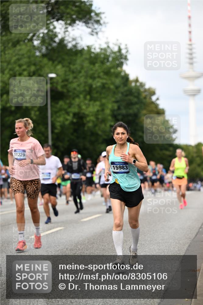 29.06.2025 - hella hamburg halbmarathon Dr. Thomas Lammeyer http://msf.ph/oto/8305106 29.06.2025 10:38:05 Kennedybrücke 1189, 1275, 1764, 1896, 2038, 2526, 2933, 3264, 3340, 3345, 3848, 4433, 4445, 4449, 4807, 4824, 4826, 5096, 5141, 5557, 5561, 5566, 5569, 5691, 5821, 5822, 5887, 6364, 6515, 6516, 6956, 7027, 7565, 7633, 7653, 7982, 8157, 8277, 8349, 8375, 8377, 8383, 8401, 8620, 9258, 9438, 9875, 9995, 10048, 10071, 10561, 10564, 10800, 11111, 11229, 11237, 11338 meine-sportfotos.de